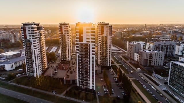 Een foto van appartementen en hoe dat deze beinvloedt kunnen zijn door de combinatie huurindexatie epc